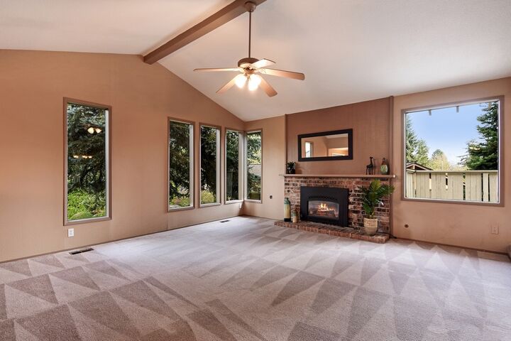 Property Photo:  6535 154th Ave NE  WA 98052 