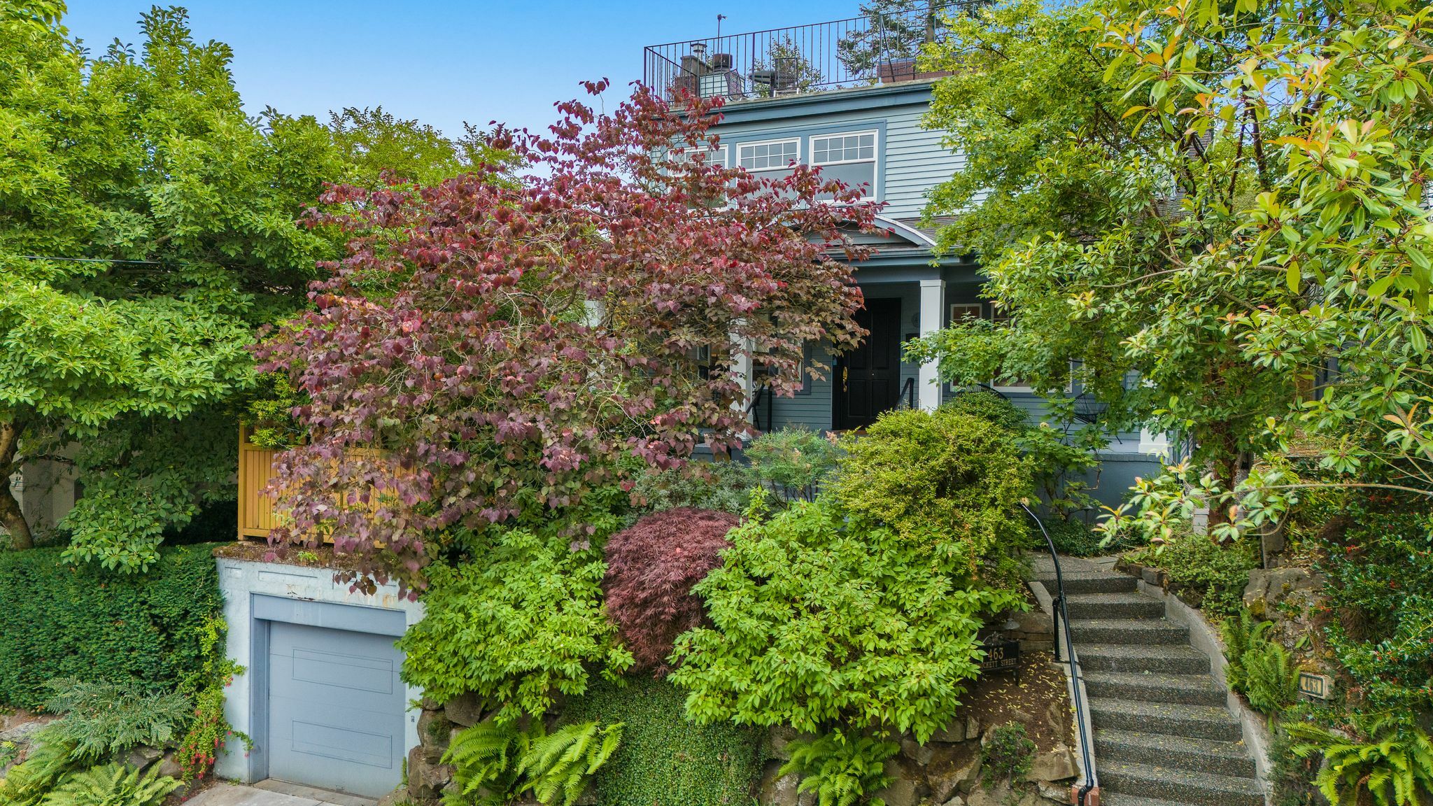 Property Photo:  463 Crockett Street  WA 98109 