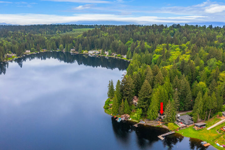 Property Photo:  3235 E Ames Lake Drive NE  WA 98053 