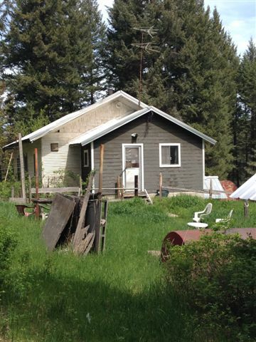 Property Photo: 21011 N Madison Rd WA 99021