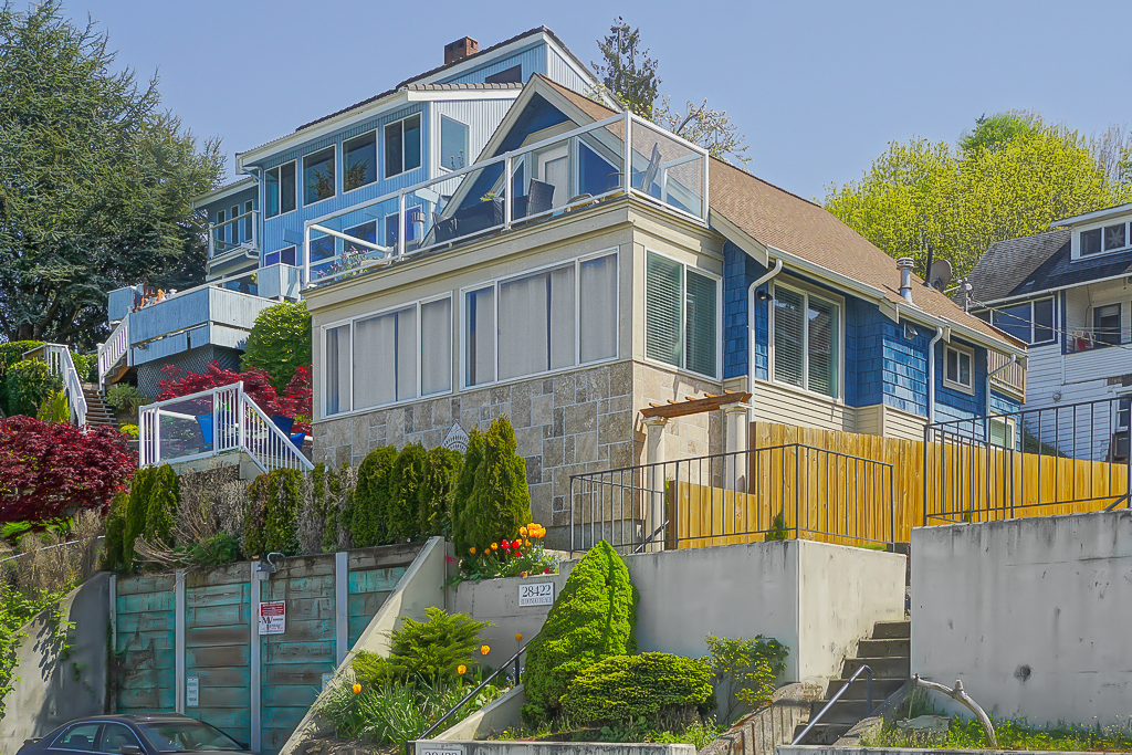 Property Photo: 28422 Redondo Beach Dr S WA 98198
