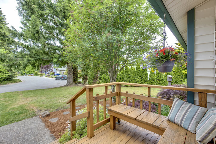 Property Photo: Gallery 19752 23rd Ave NE WA 98370