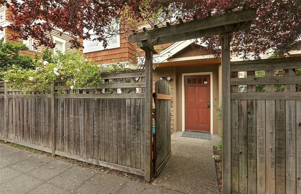 7366 Woodlawn Ave NE  Seattle WA 98115 photo 7366 Woodlawn Ave NE 7366 Woodlawn Ave NE