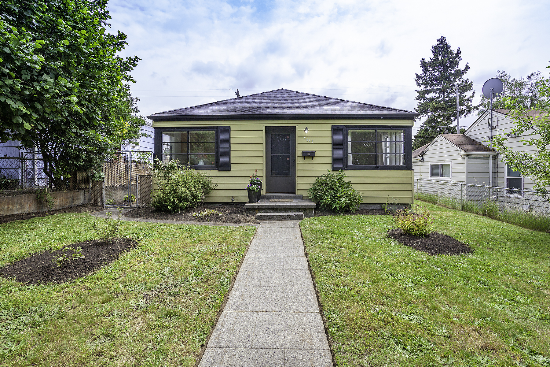 Property Photo: Westwood Charmer 7940 35th Ave SW WA 98126