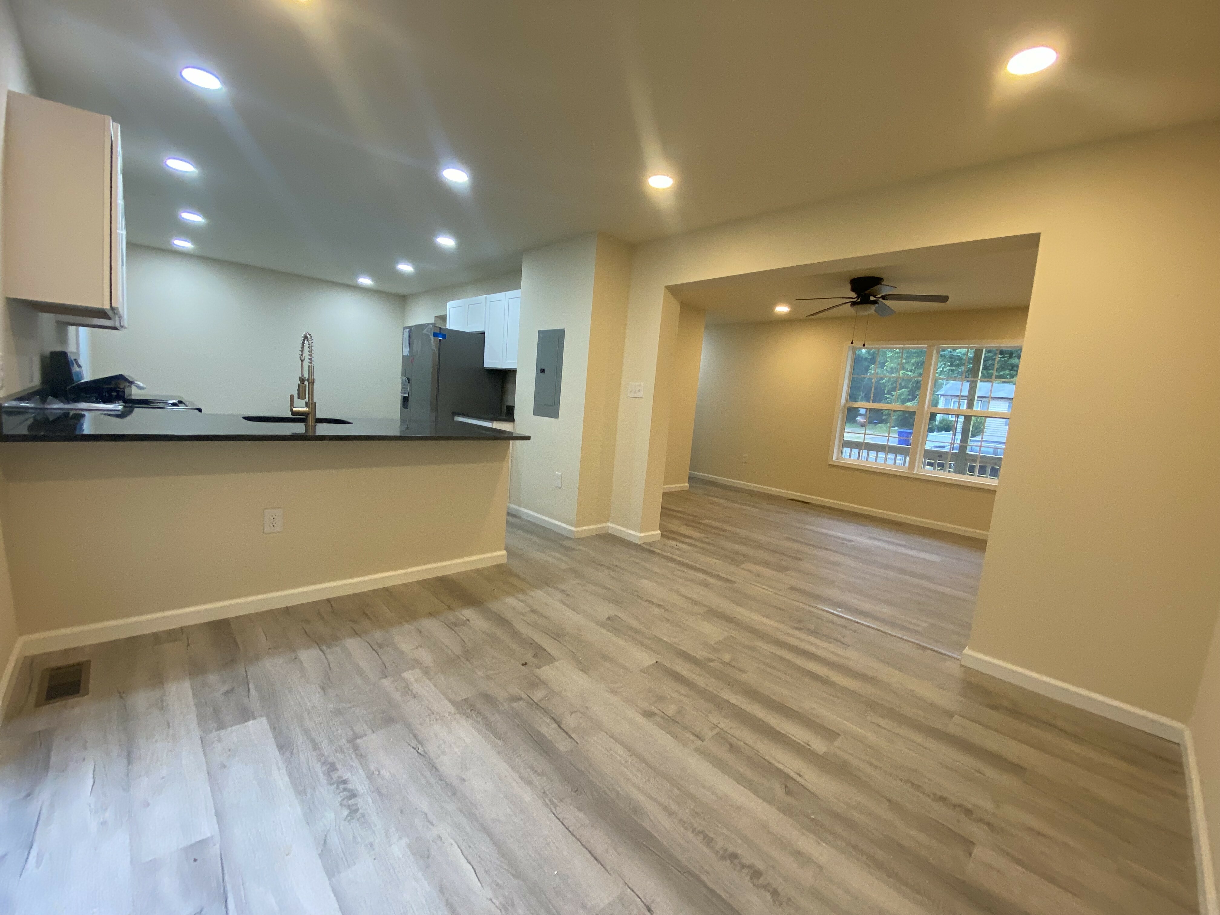 Property Photo: 415 E Mulberry Street NJ 08332
