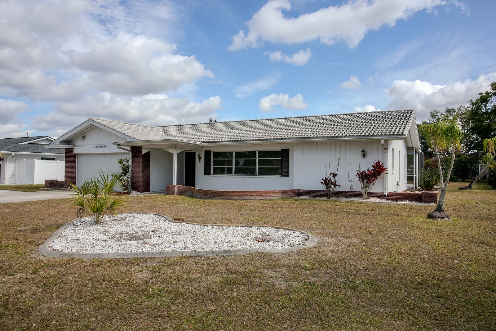 Property Photo:  2123 Beneva Road  FL 34232 