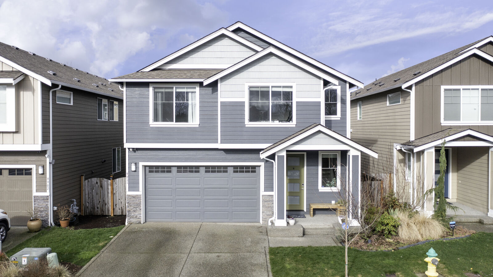 Property Photo: Welcome Home 9911 1st Place NE WA 98258