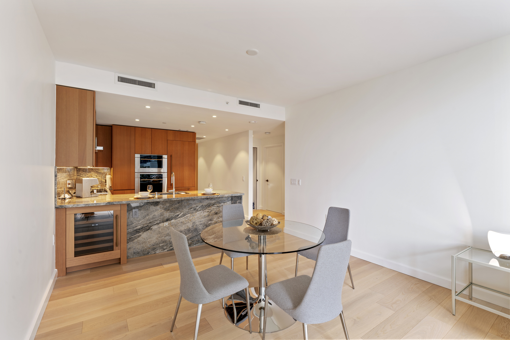 Property Photo:  1100 Ala Moana Boulevard 706  HI 96814 