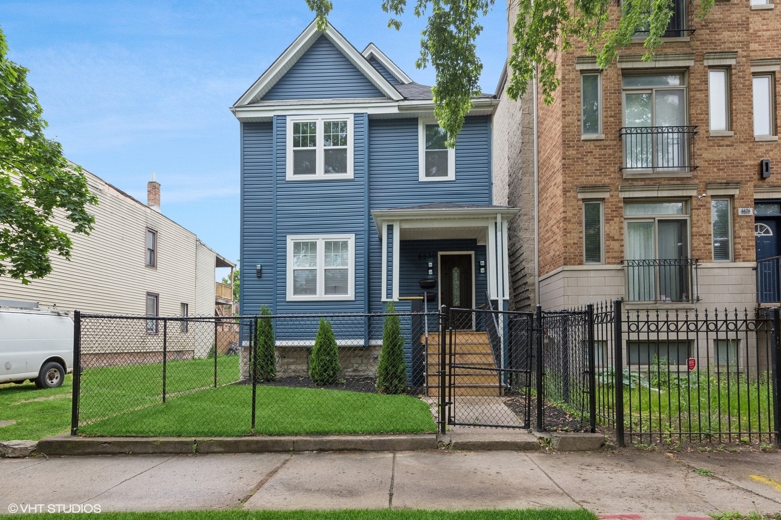 Property Photo: 6630 S Drexel Avenue IL 60637