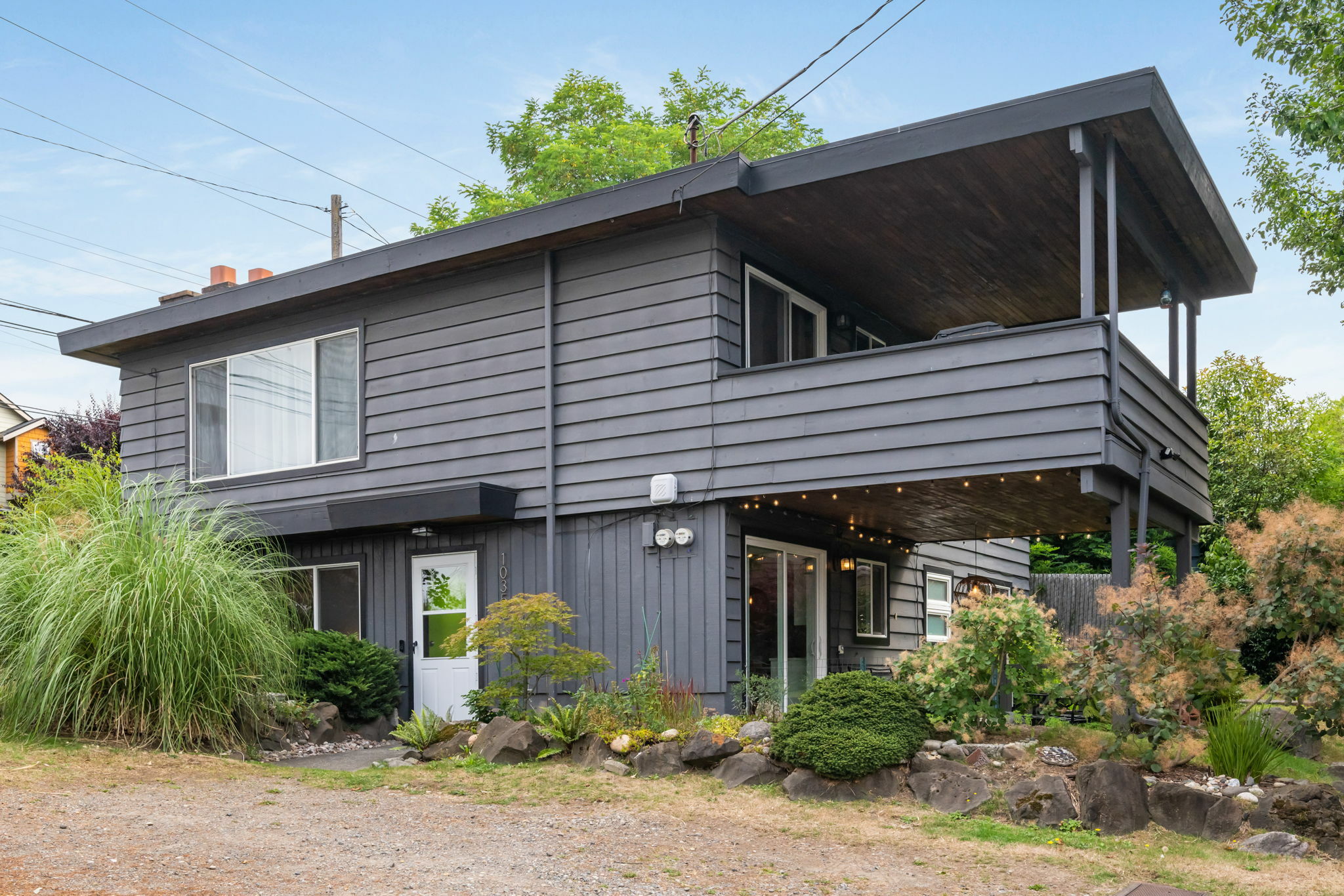 Property Photo:  10350 Interlake Avenue N  WA 98133 