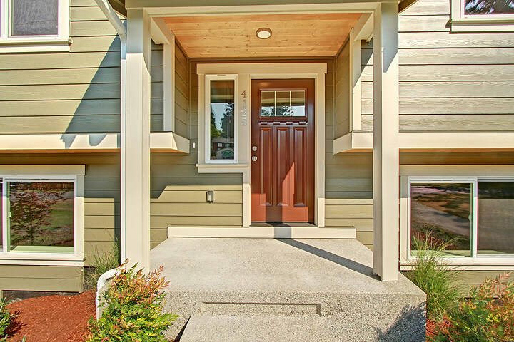 Property Photo: Entry 4125 Grand Ave WA 98203
