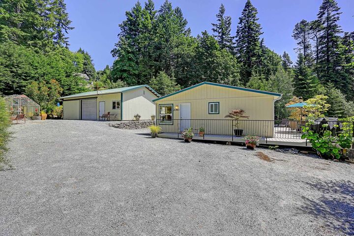 Property Photo: Exteriors 2083 Gull Wy WA 98282