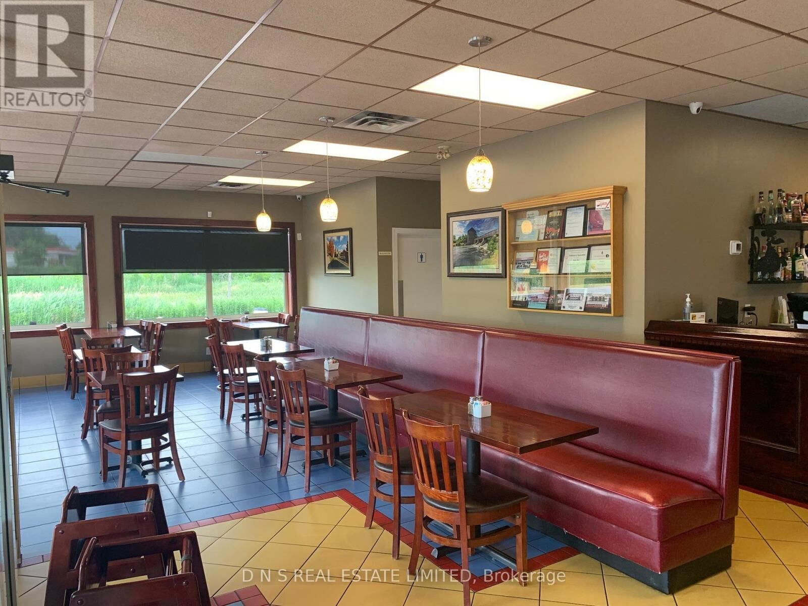 Photo de la propriété:  2205 Keene Road  ON K9J6X7 