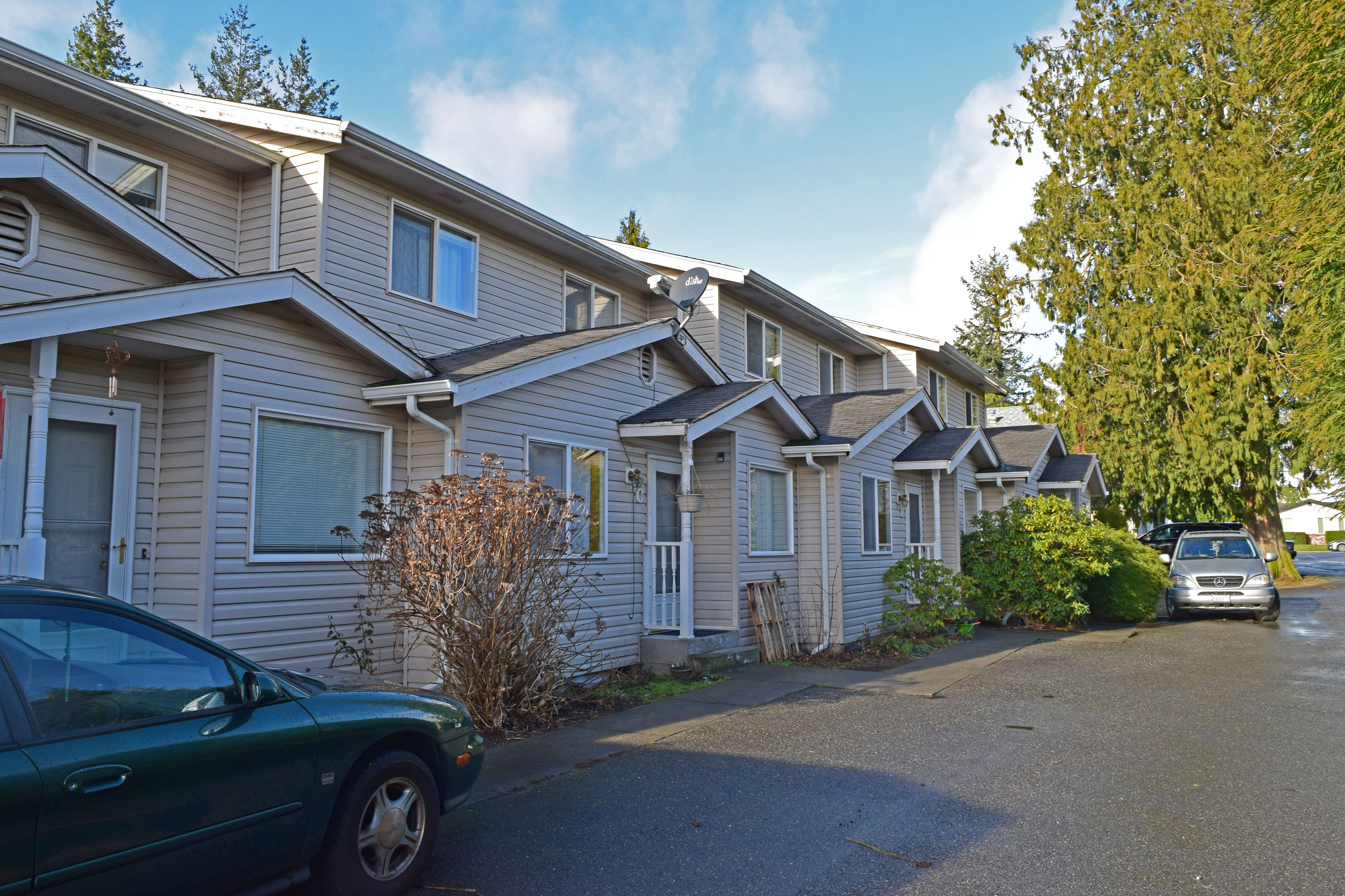 Property Photo: Exterior Views 710 Drayton St WA 98264