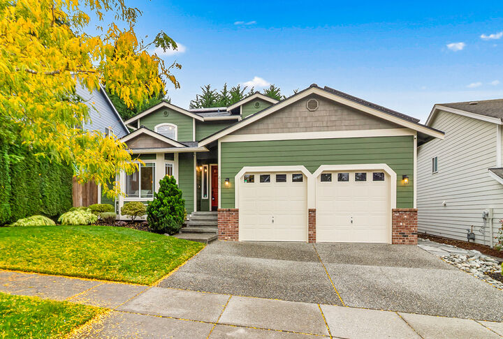 Property Photo: 423 170th Place SE WA 98012