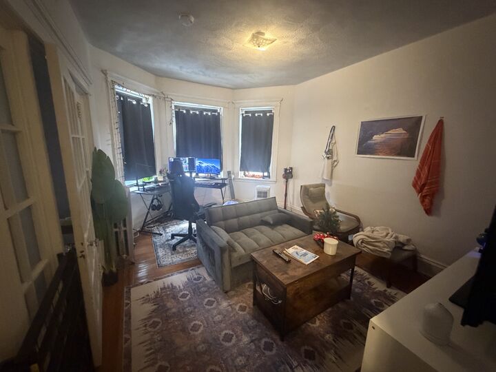 Property Photo:  27 Saint Lukes Rd 2 MA 02134 