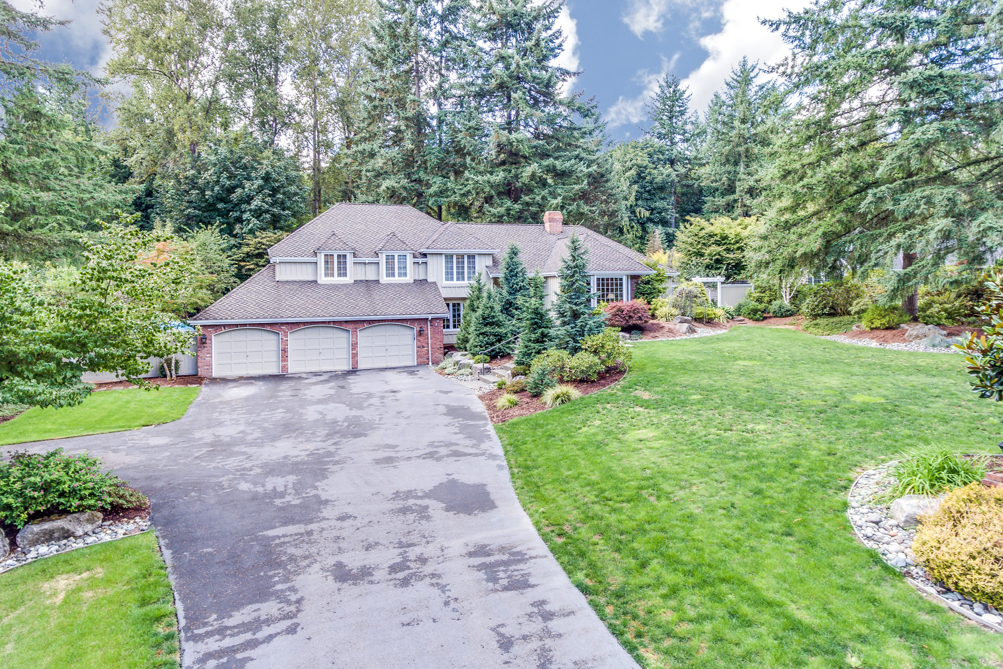 Property Photo: 14339 172nd Ave NE WA 98052