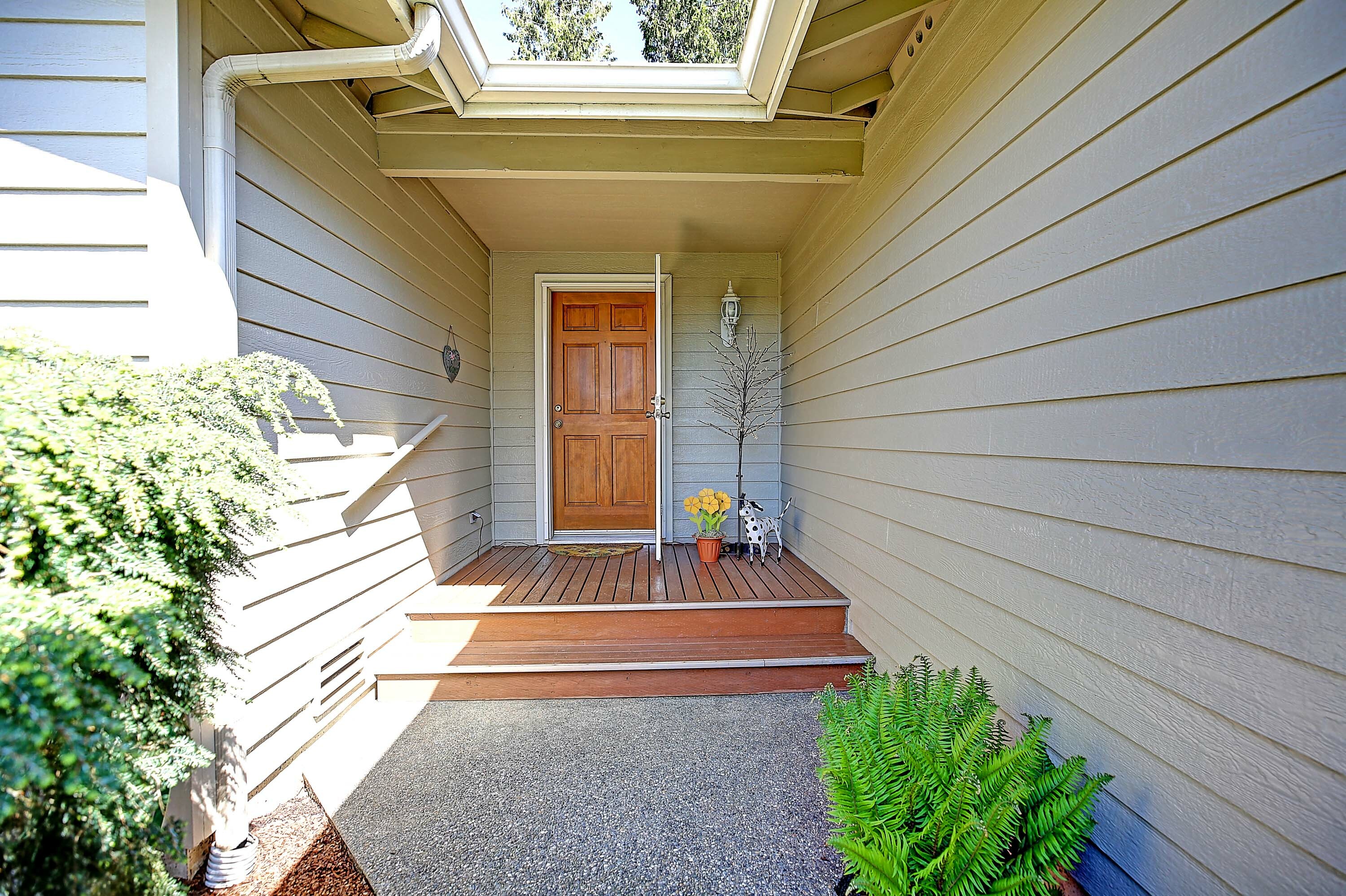 Property Photo:  428 S 29th Place  WA 98274 