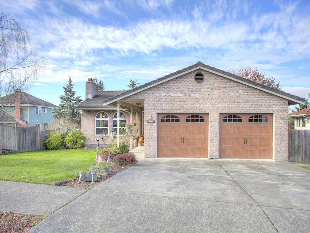Property Photo: 2118 28th St SE WA 98372