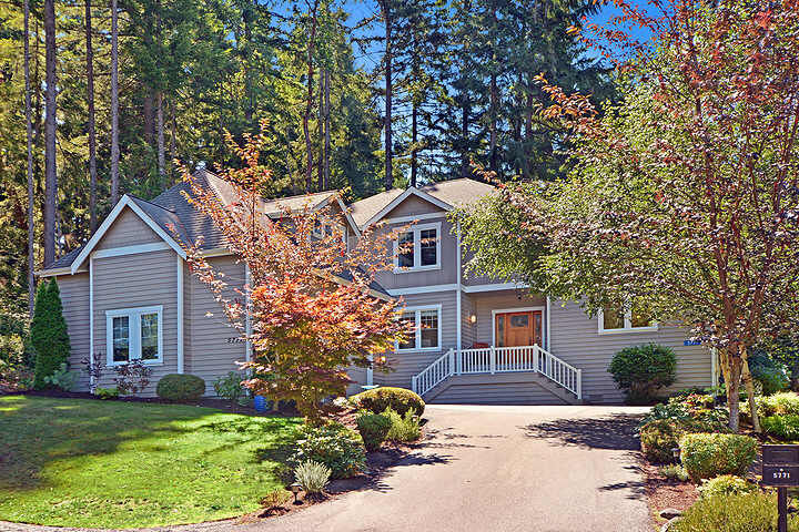 Property Photo: Ravenswood Court 5771 NE Ravenswood Ct  WA 98110 