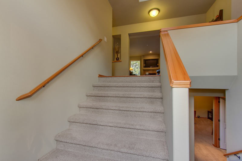 Property Photo: Entry 14054 84th Ct NE WA 98034