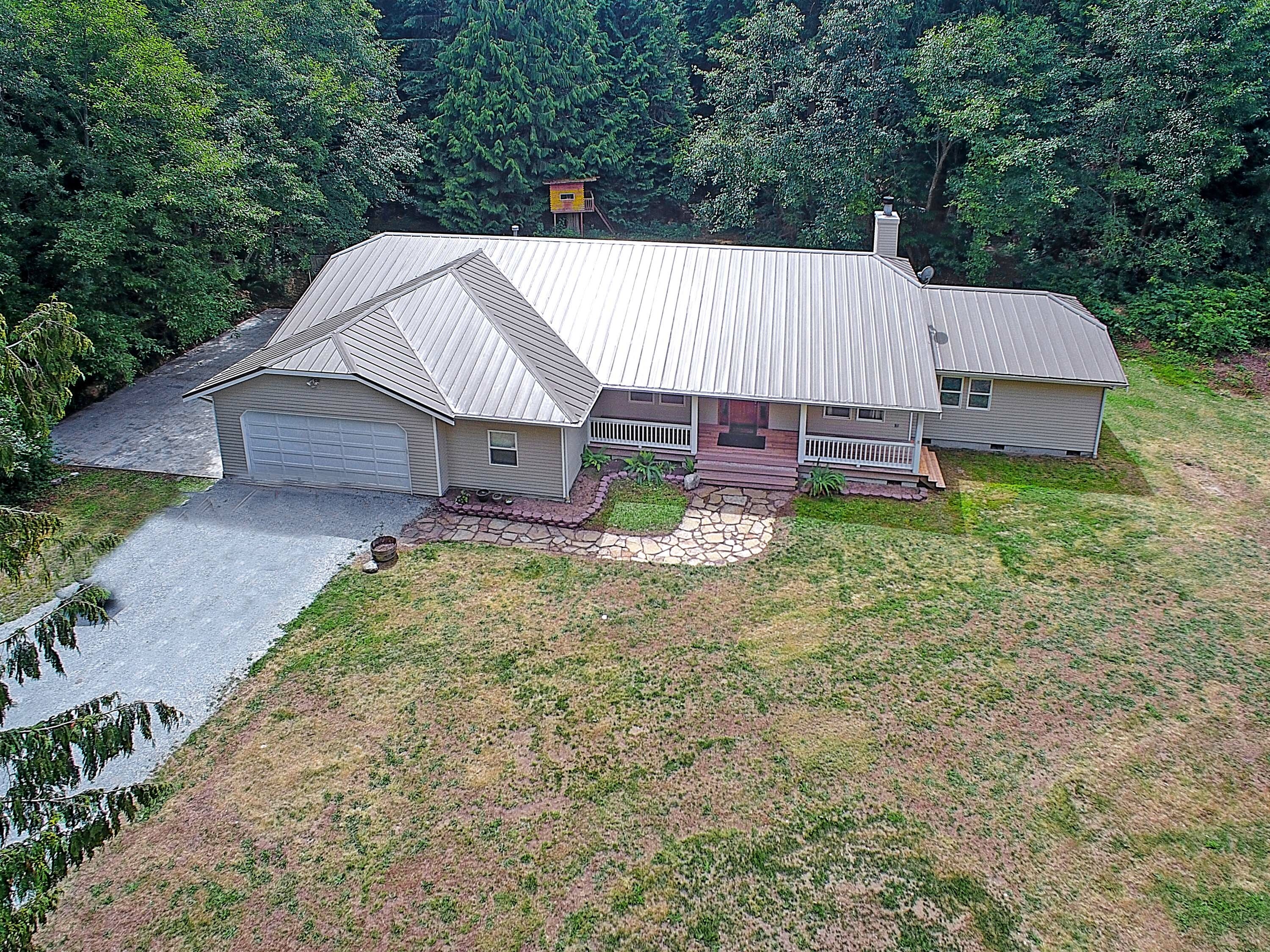 Property Photo:  868 Sandell Road  WA 98282 