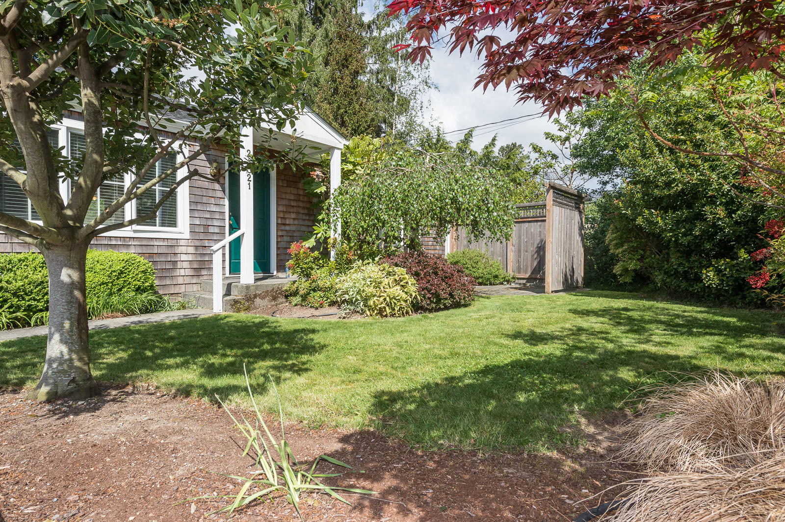 Property Photo: Exterior and interior photos 24021 99th Ave SW  WA 98070 