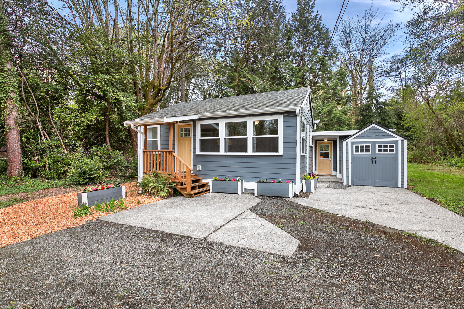 Property Photo: 10302 Fischer Place NE WA 98125