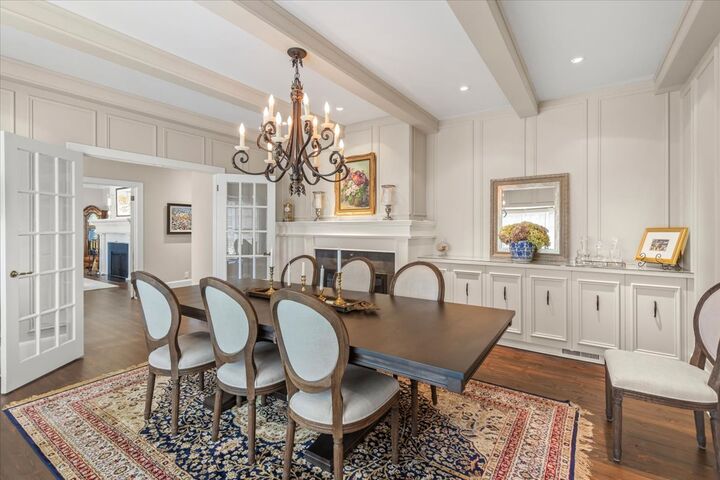 Property Photo:  451 Park Boulevard  MB R3P 0H2