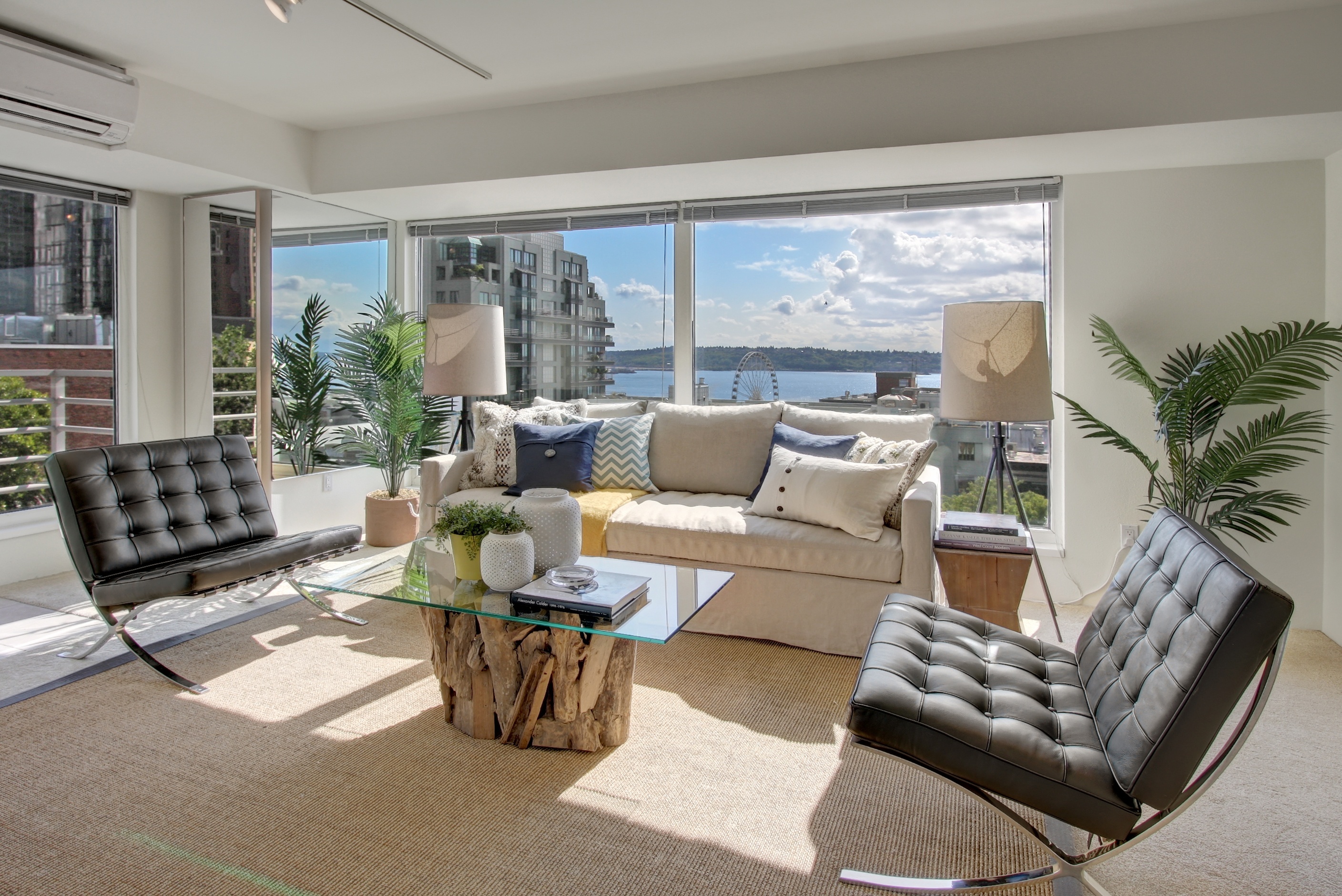 Property Photo: Living dining area 1415 2nd Ave 609  WA 98101 