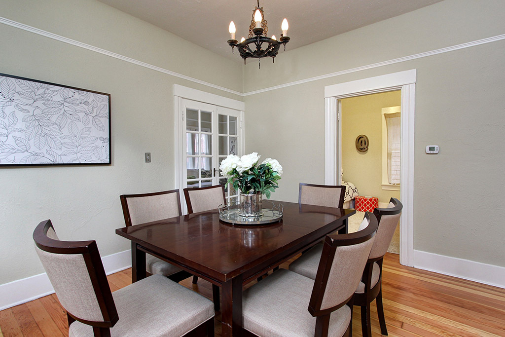 Property Photo: Dining room 131 N 76th St  WA 98103 