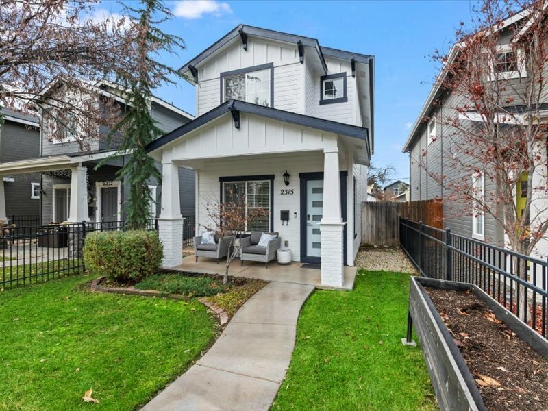 Property Photo:  2315 N 22nd St  ID 83702 