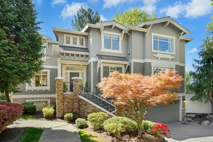 Property Photo:  7003  117th Place NE  WA 98033 