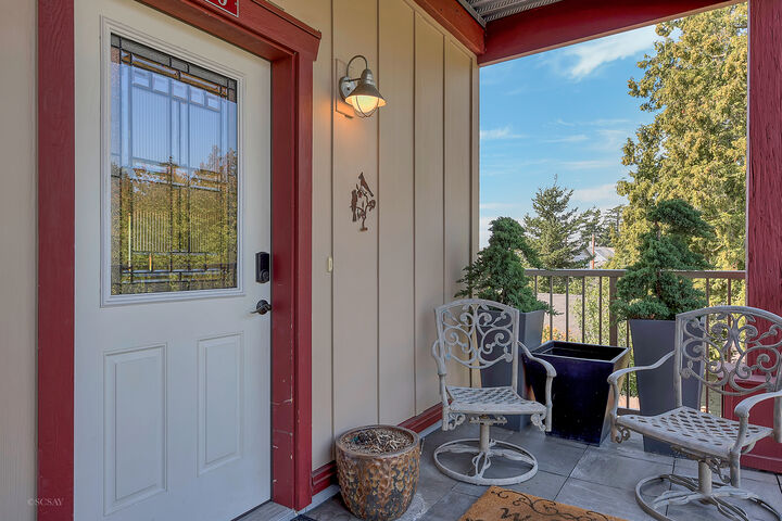 Property Photo: 7714 Birch Bay Dr 200 WA 98230