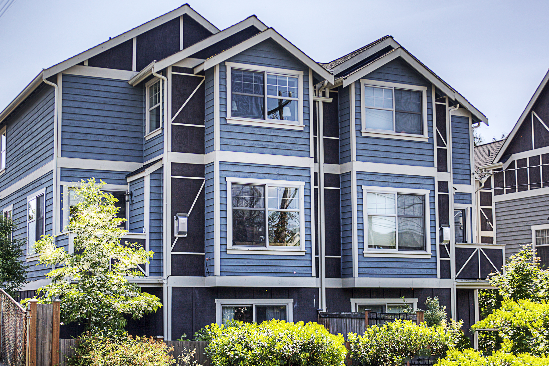 Property Photo:  6724 Alonzo Ave NW B  WA 98117 