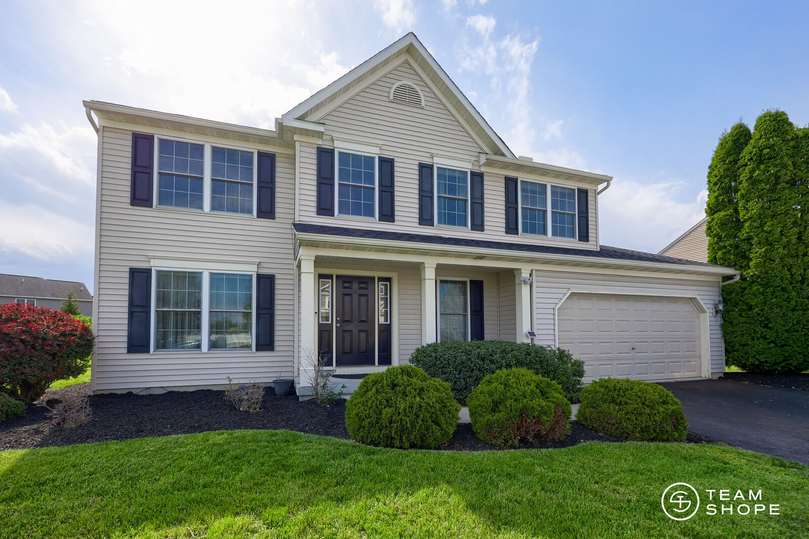 Property Photo:  129 Pickwick Circle  PA 17078 