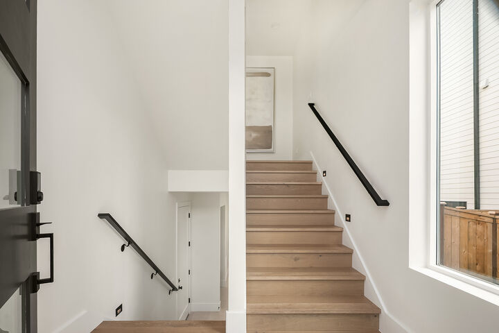 Property Photo: 138 8th Court WA 98033