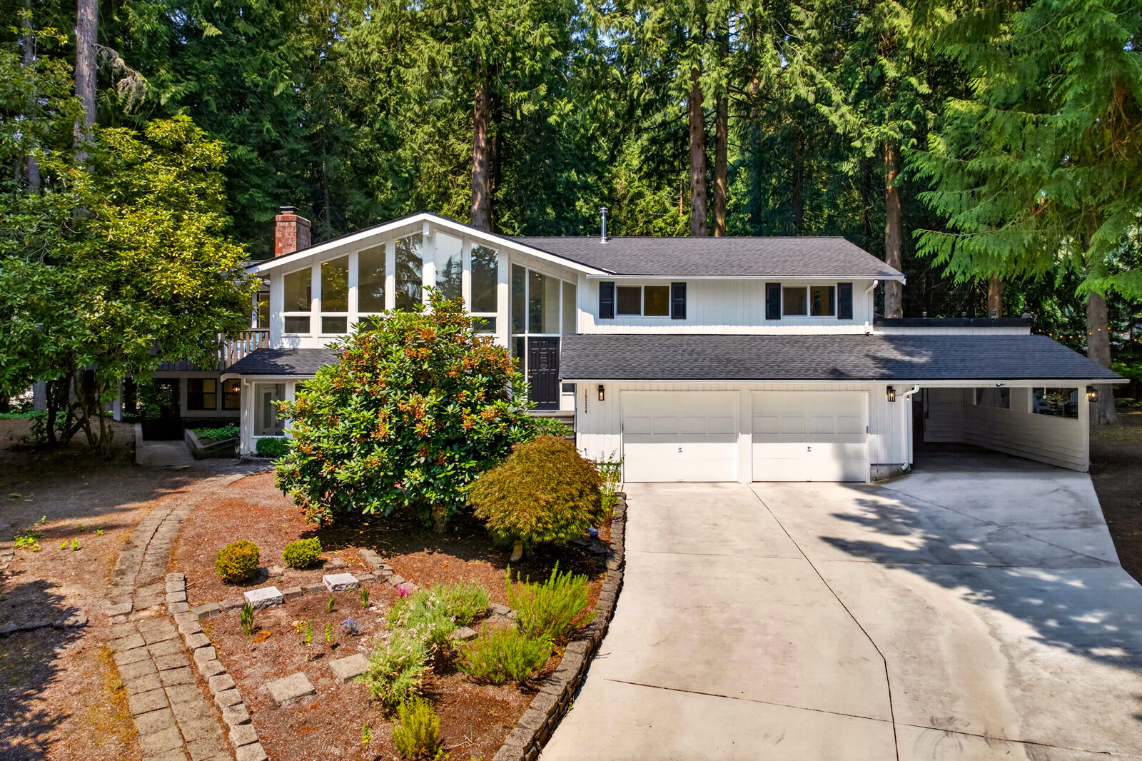 Property Photo:  16224  195th Place NE  WA 98077 